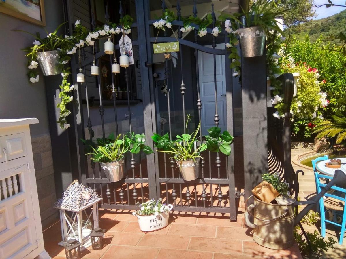 Jasmine Cottage Luni Zewnętrze zdjęcie