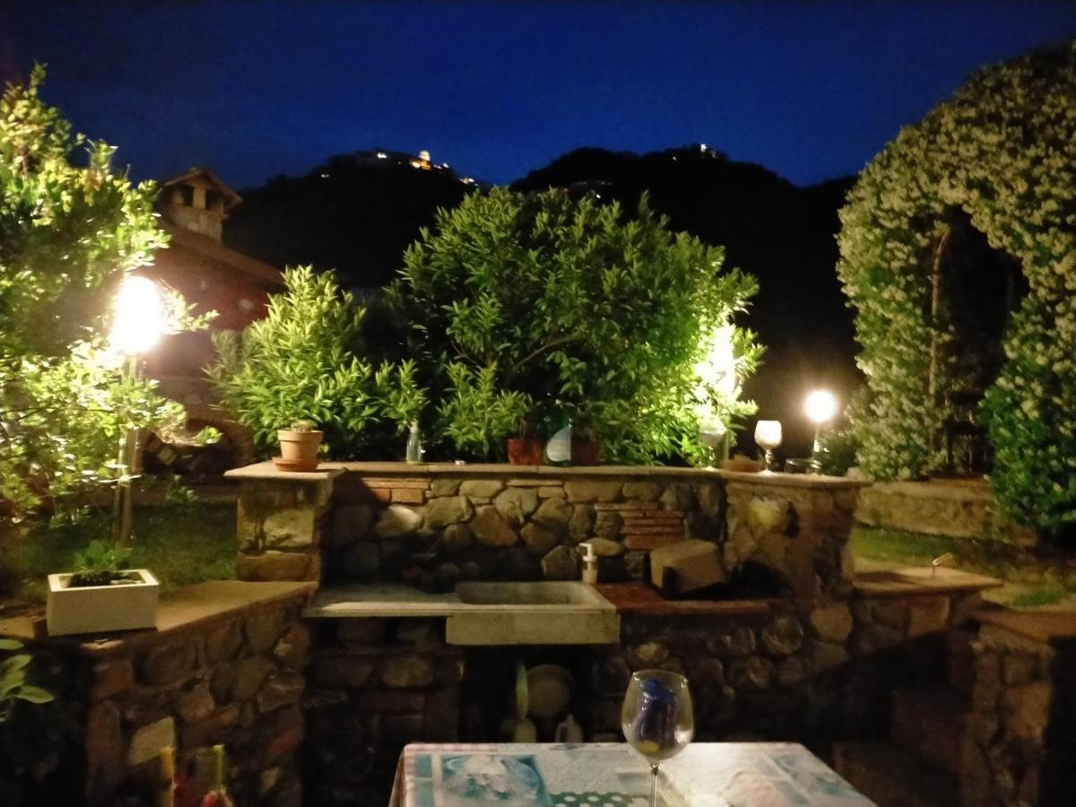Jasmine Cottage Luni Zewnętrze zdjęcie